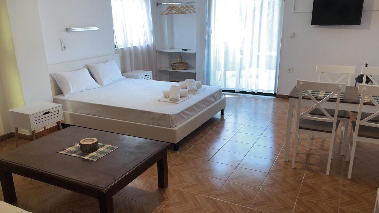 Artemis And Fillo Apartment Loutra Edipsou  Ngoại thất bức ảnh